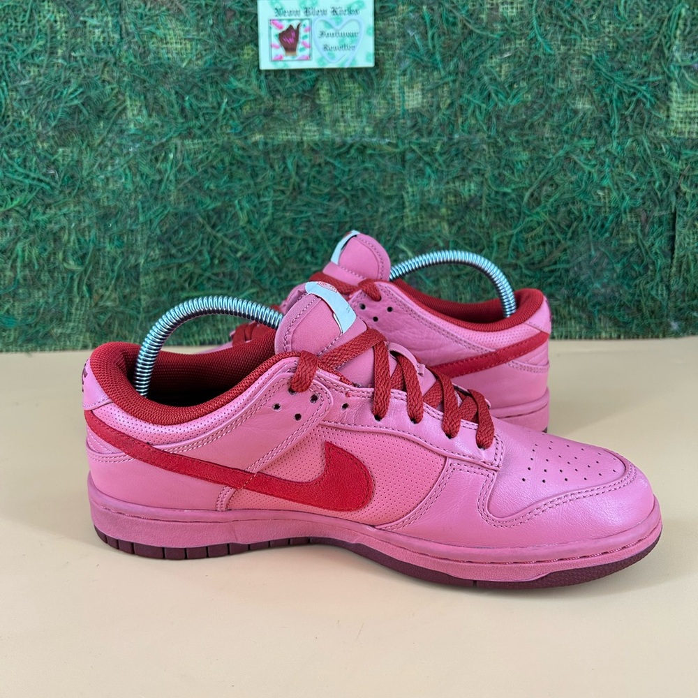 Nike Dunk Low Desert Bloom Pink Sneakers (Olympic Edition) 2008 - Picture 4 of 10